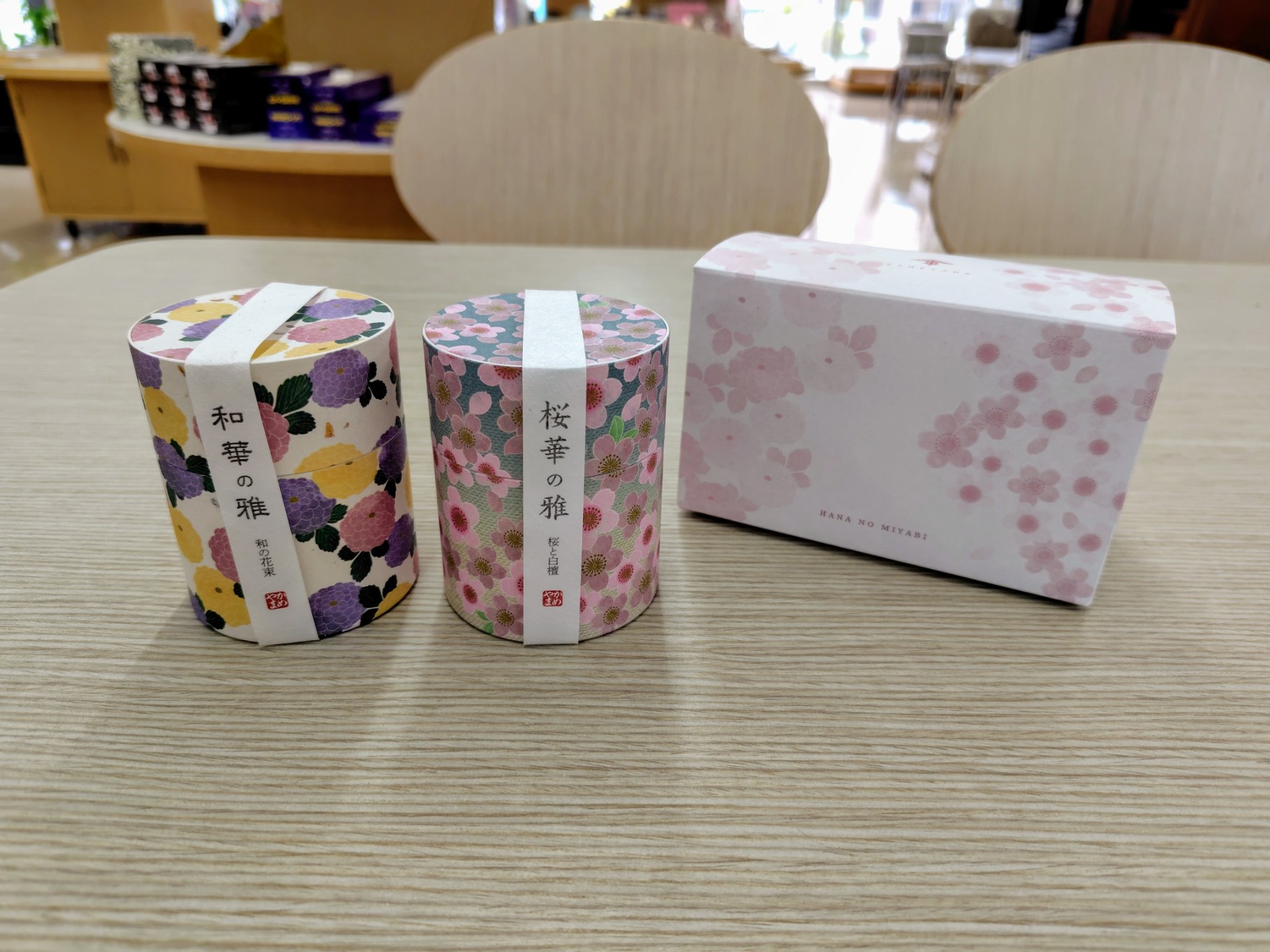 浜田店よりお知らせ【短い長さの花の香りのお線香のご紹介】