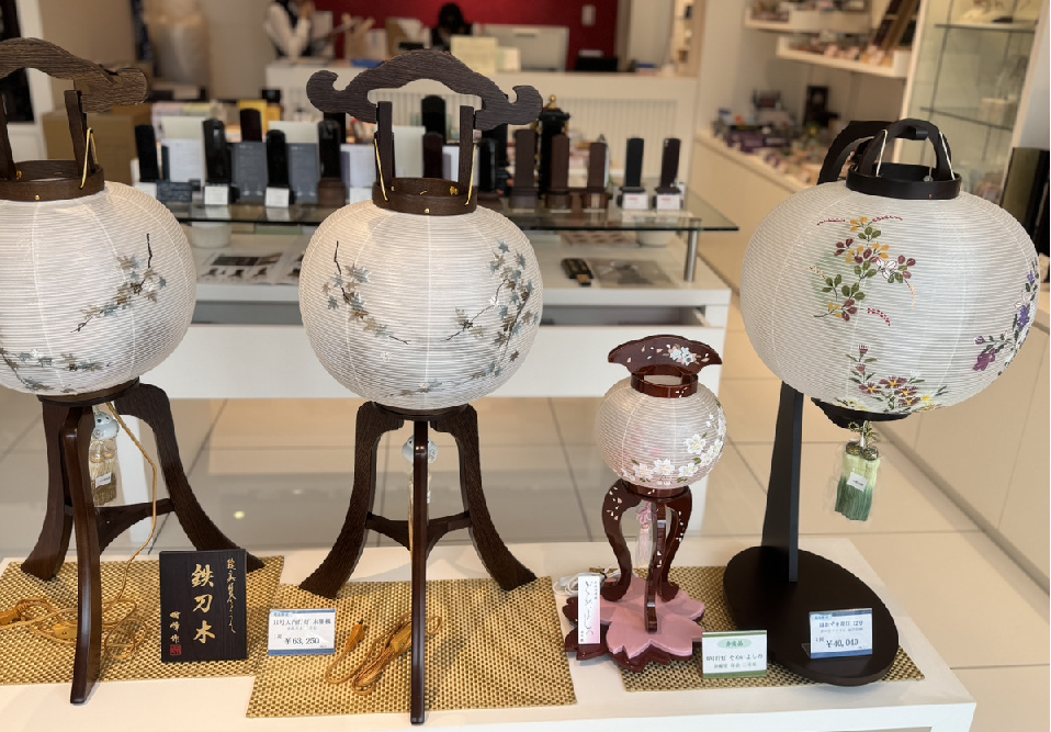 松江店よりお知らせ【盆提灯展示中】