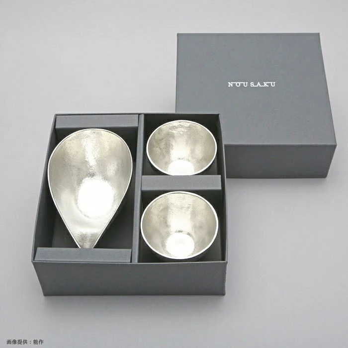 ネット販売部よりお知らせ【能作の錫製品 酒器セット のご紹介】